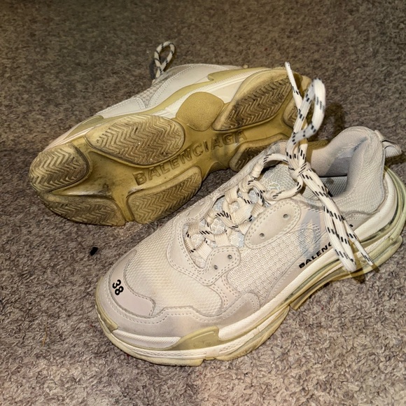 Balenciage Sneakers white and cream Triple S - Picture 2 of 3